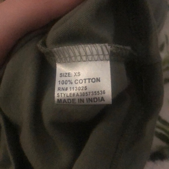 All You Need is Love NWT Distressed Graphic‎ Tee - Picture 3 of 4